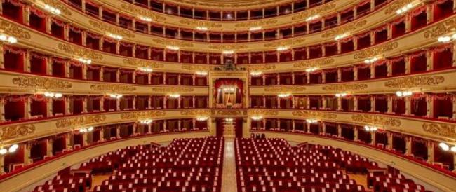 Milano, la Scala riapre al pubblico dopo lo stop di 199 giorni: “Momento di speranza”. I lavoratori dello spettacolo: “Ripartenza sia per tutti i teatri”