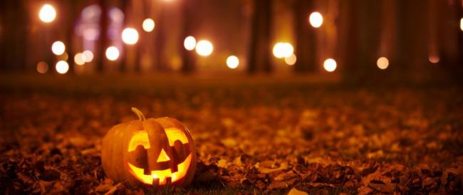 Halloween, perché avere paura ci dà piacere e fa bene al cervello? Il Guardian spiega gli effetti di uno spavento