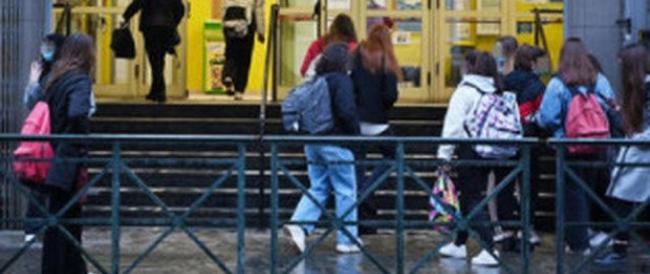 Il liceo che abolisce le parole 'studente' e 'ragazzo': arriva l'asterisco per il genere fluido
