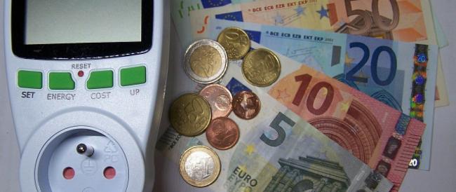 'Tassa Covid' sull'estate. Tutti i rincari ai danni dei consumatori.