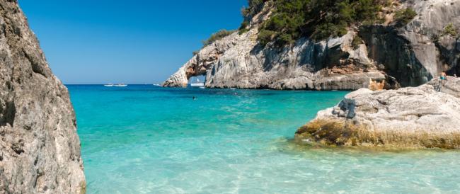 7 spiagge (più una) che sembrano i Caraibi, ma si trovano in Italia