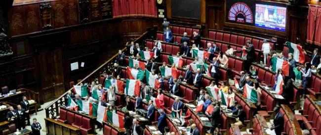 'Un milione di firme contro lo spacca Italia di Meloni e Salvini'