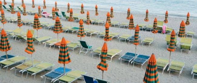 Stabilimenti balneari: costi schizzati alle stelle già a giugno. Le tariffe medie del 2021 zona per zona