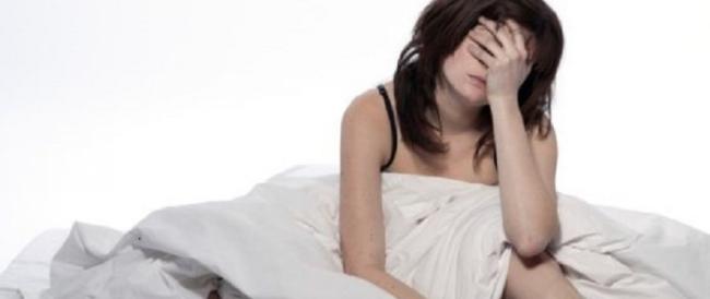 Coronasomnia, cos'è e come combatterla: 10 errori che ci impediscono di addormentarci