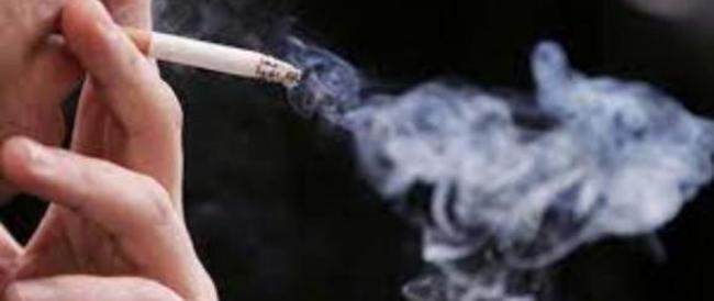La nuova legge contro il fumo all’aperto