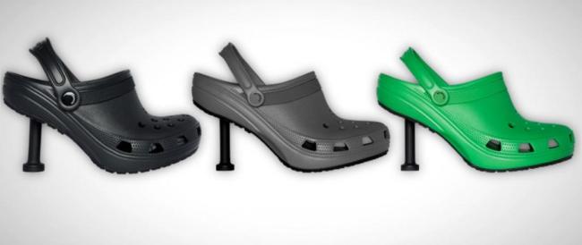 Crocs e Balenciaga lanciano il must dell’estate 2021: gli zoccoli con il tacco. Ecco quanto costano.