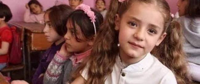 La bambina siriana, cresciuta tra le bombe, vince il primo premio ai “mondiali” di matematica 