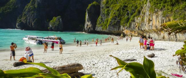In Thailandia riapre la spiaggia resa famosa dal film di DiCaprio