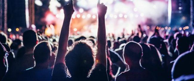 Andare ai concerti allunga la vita, lo dice la scienza