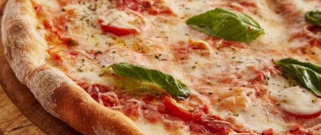 La pizza non fa male, ecco i miti da sfatare.