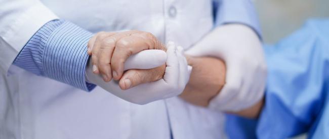 I danni dopo il Covid-19, il 30% di chi è guarito rimane malato cronico'