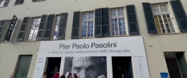 Pier Paolo Pasolini. Non mi lascio commuovere dalle fotografie. Gli scatti della mostra a Genova