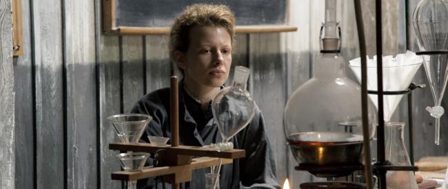 “Marie Curie” al cinema dal 12 marzo