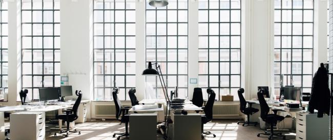Settimana lavorativa corta: questa multinazionale è tra le prime aziende a introdurla in Italia