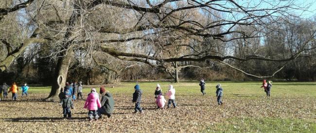 Ivrea sperimenta la “scuola all’aperto” nei parchi cittadini per i bambini da 3 a 6 anni