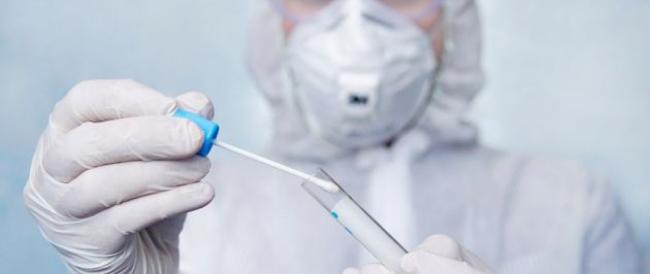 'I debolmente positivi non infettano, stop all’isolamento per oltre 15 mila in Lombardia'