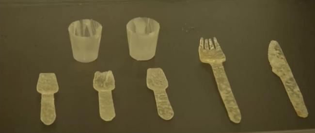 Potato Plastic: posate e buste fatte di patate per dire addio alla plastica
