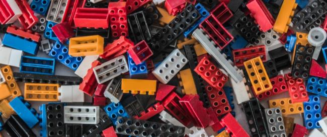 I “mattoncini Lego” dicono addio alla plastica